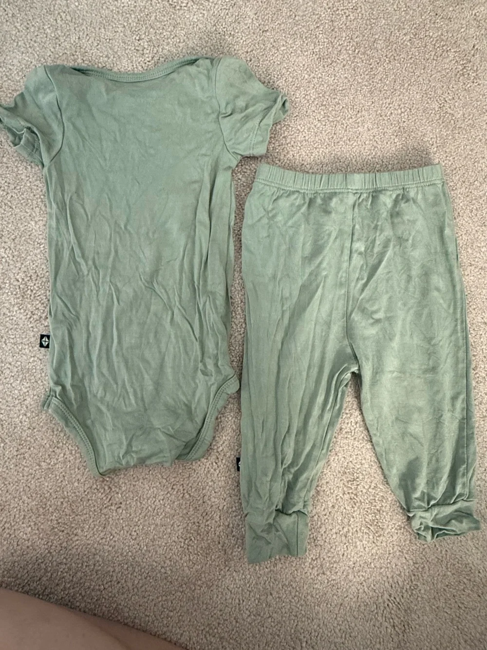 Kyte BABY soft green
